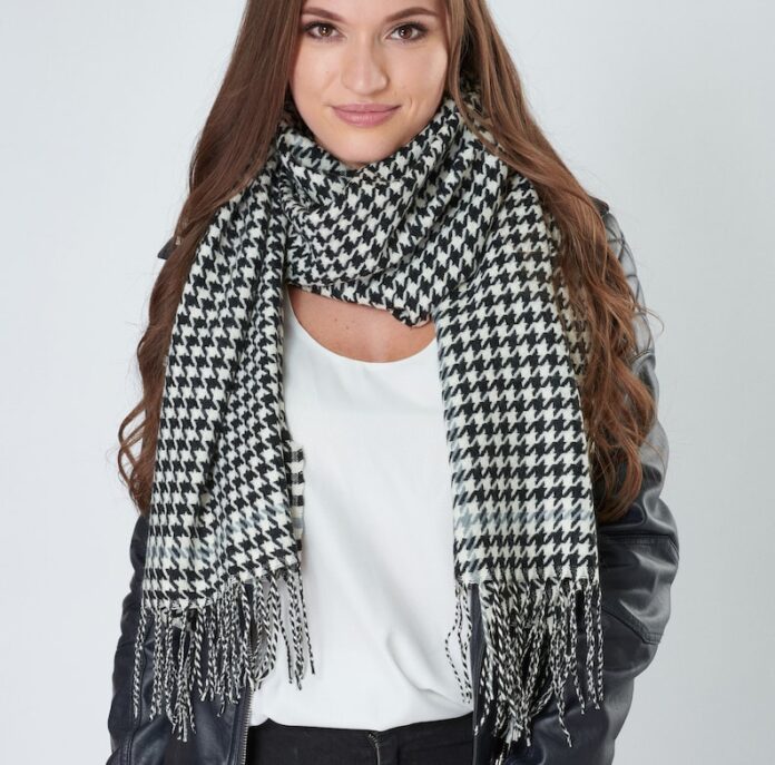 Black White Checkered Scarf